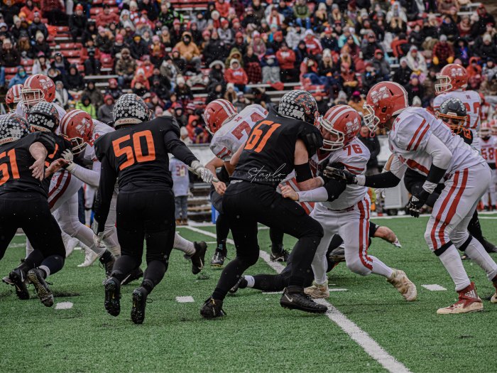 Photo Credit: Lizzy Stavlo, Stavlo Photography Photo Credit: Lizzy Stavlo, Stavlo Photography